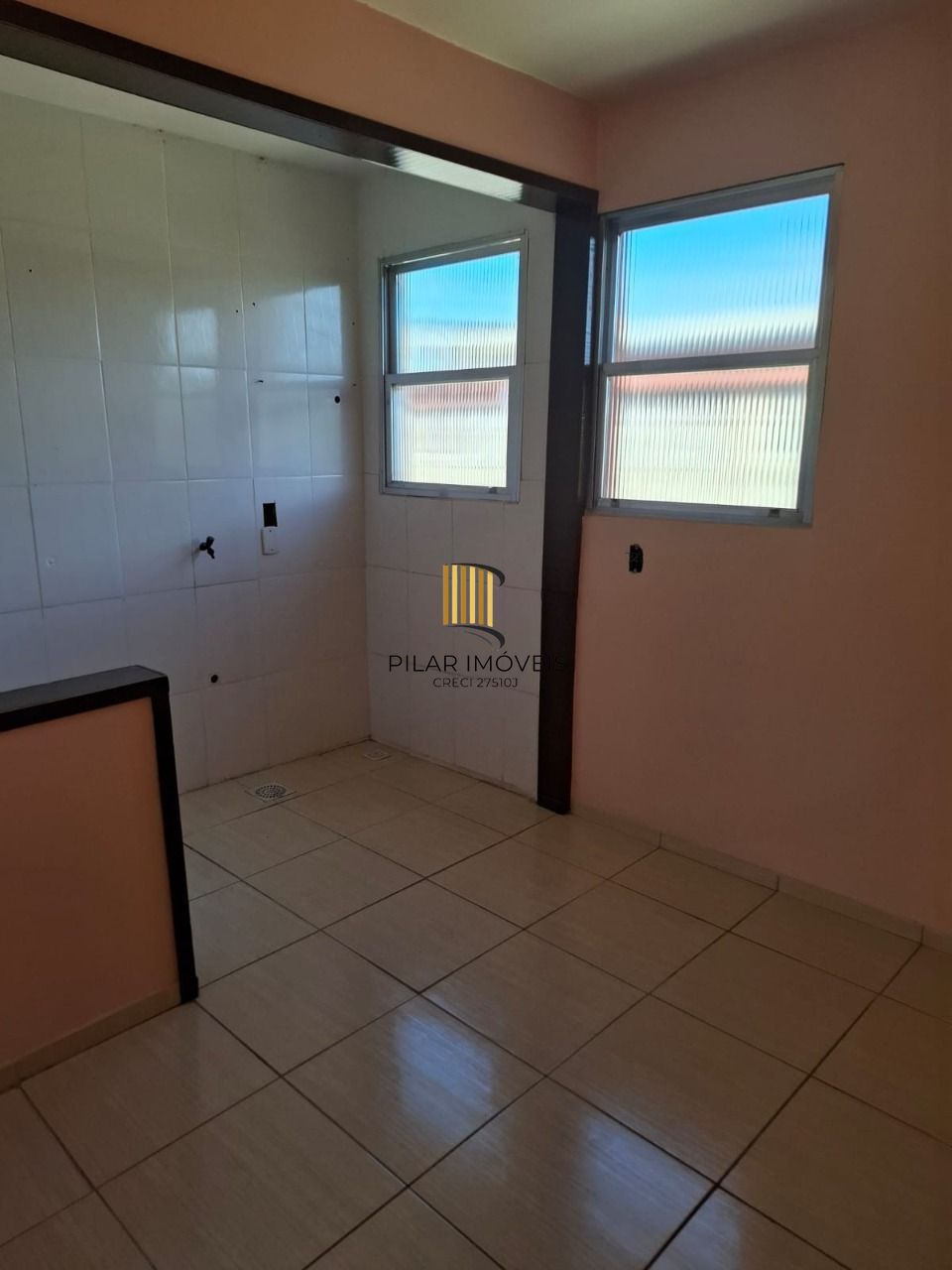 Apartamento Bairro Camaquã 2 dormitórios