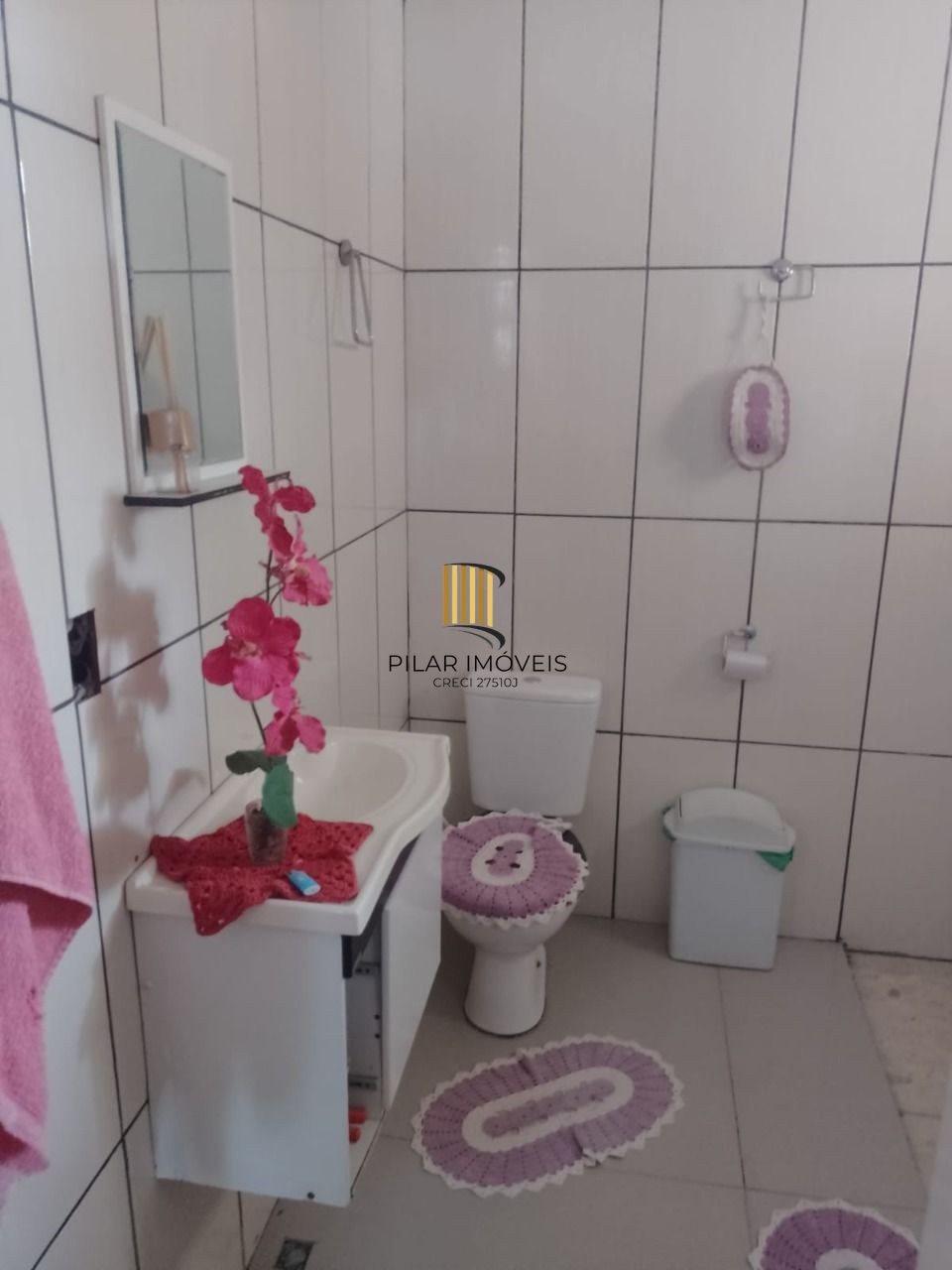 Casa no Bairro Ponta Grossa com terreno medindo 10x30.
