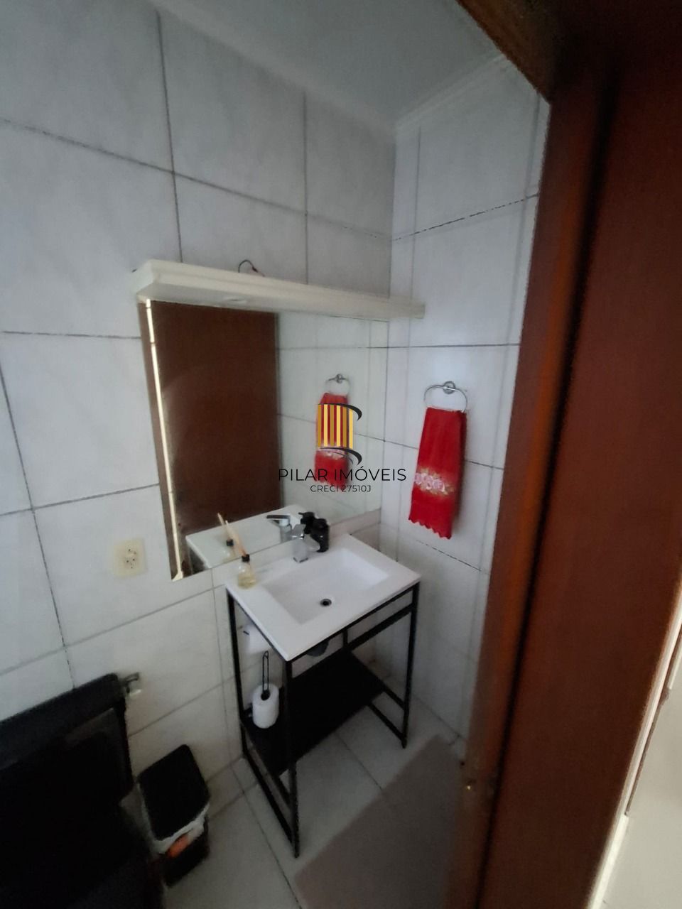 Casa 4 dormitórios no bairro Vila Nova