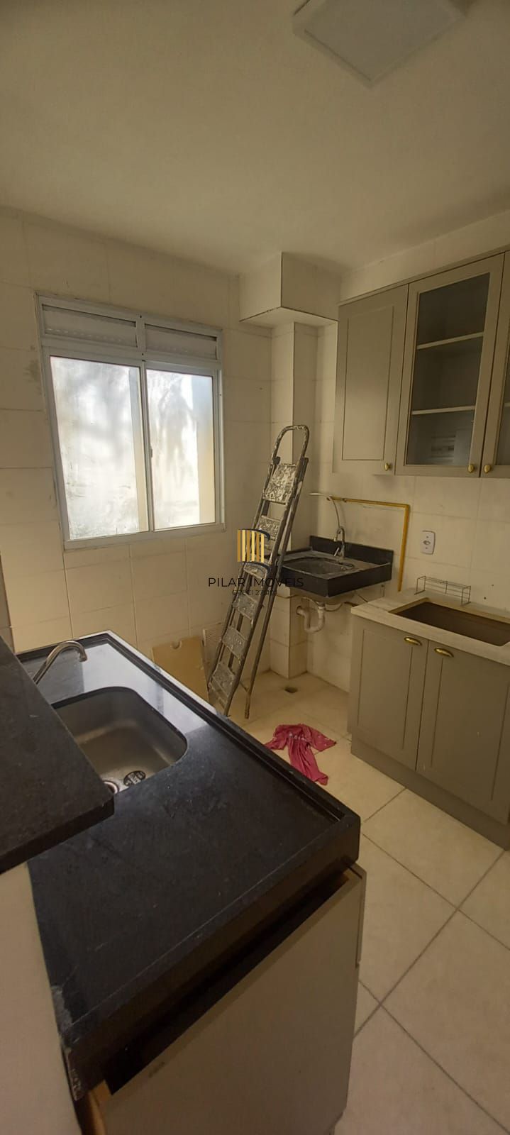 Apartamento a Venda 2 Dormitórios Semi Mobiliado Porto Alegre/RS