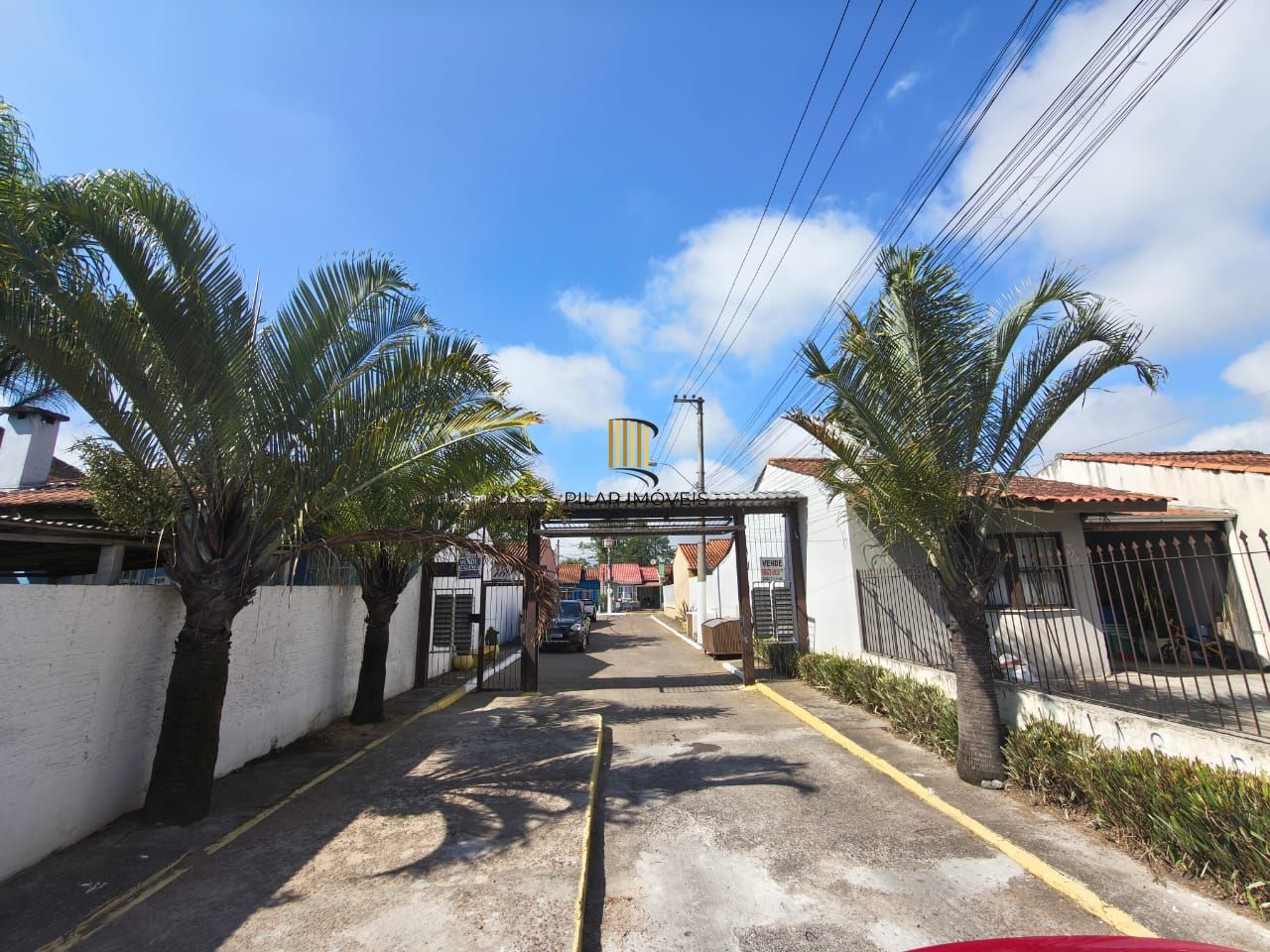 Casa a venda 3 dormitórios - Restinga - Porto Alegre