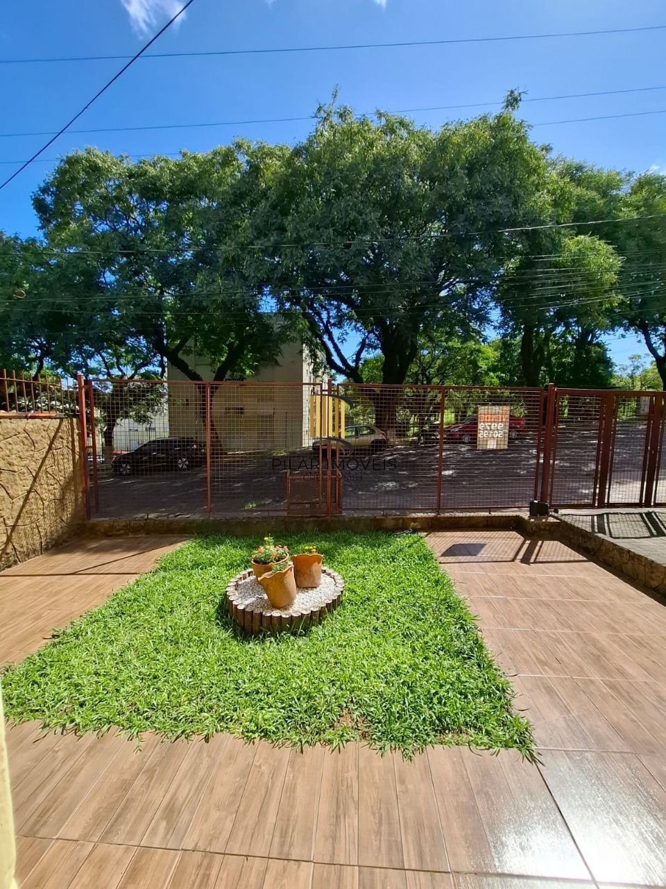 Casa 4 dormitórios no bairro Vila Nova