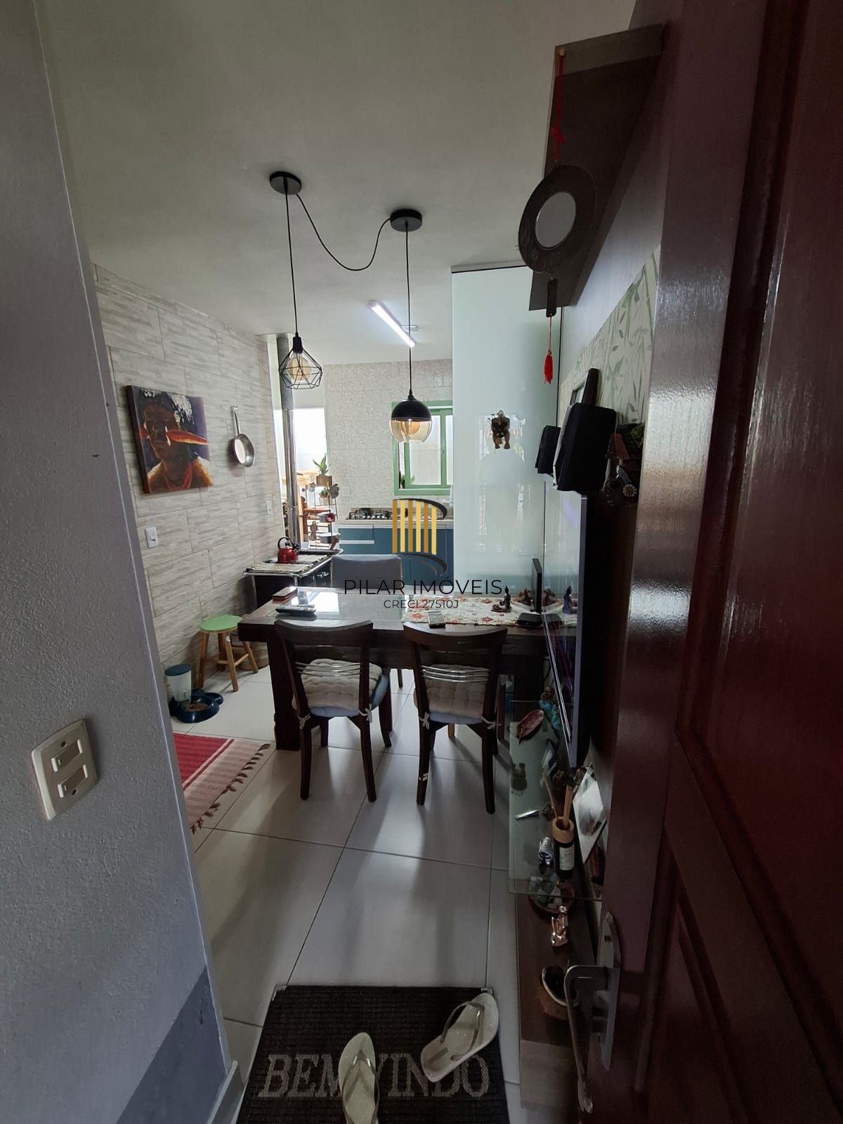 Casa de 1 Dormitório dentro de condomínio fechado no bairro Guáruja.
