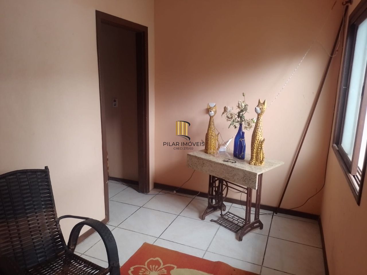Casa no Bairro Ponta Grossa com terreno medindo 10x30.