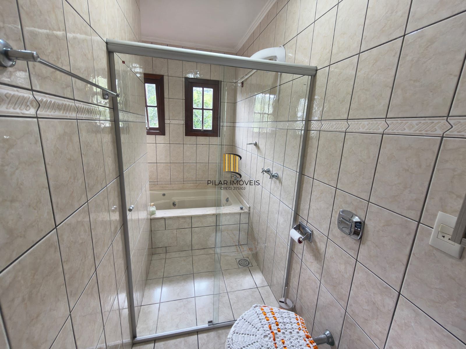 Casa a Venda Av Juca Batista - Porto Alegre/RS