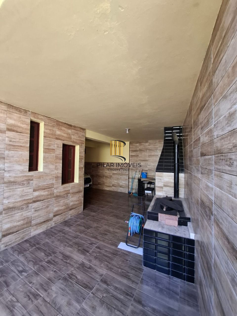 Casa 4 dormitórios no bairro Vila Nova