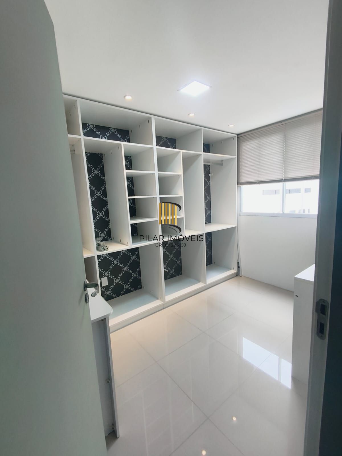 Apartamento 2 Dormitórios, Hípica, semi mobiliado, Porto Alegre/RS