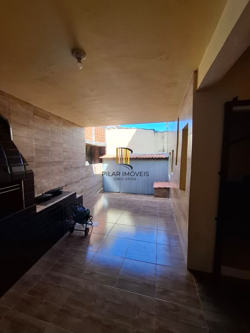 Casa 4 dormitórios no bairro Vila Nova