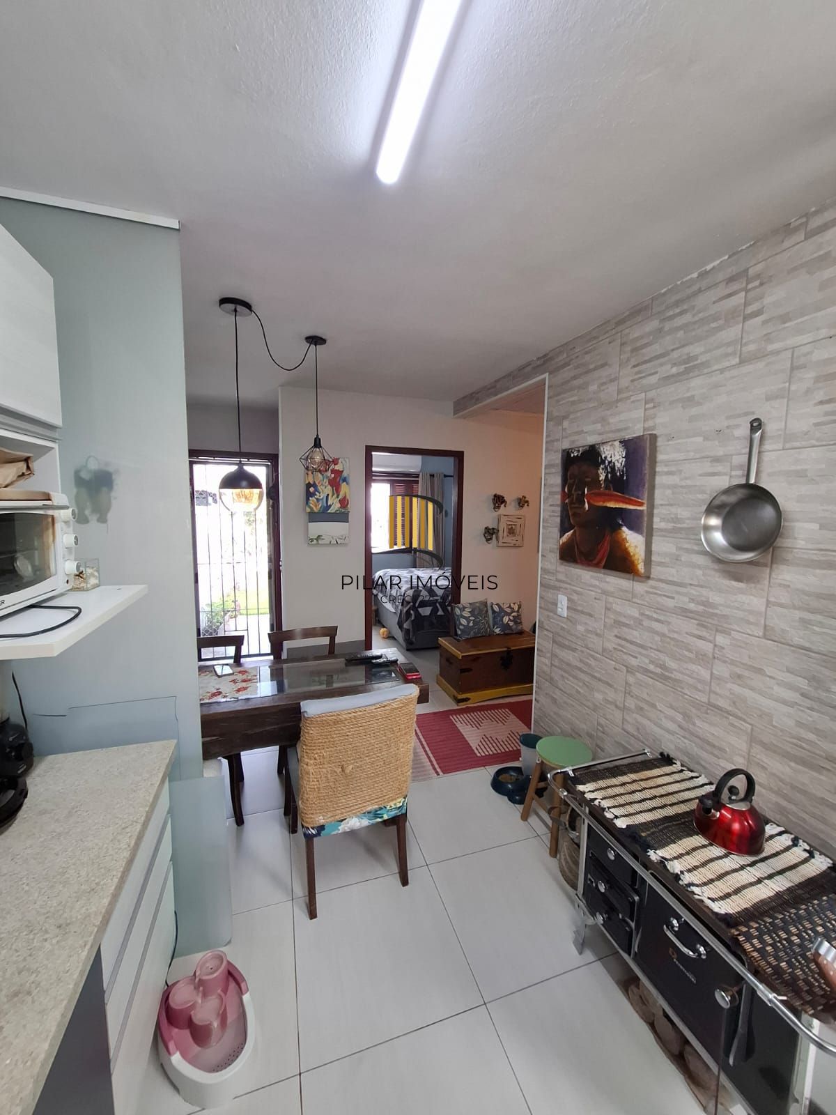 Casa de 1 Dormitório dentro de condomínio fechado no bairro Guáruja.
