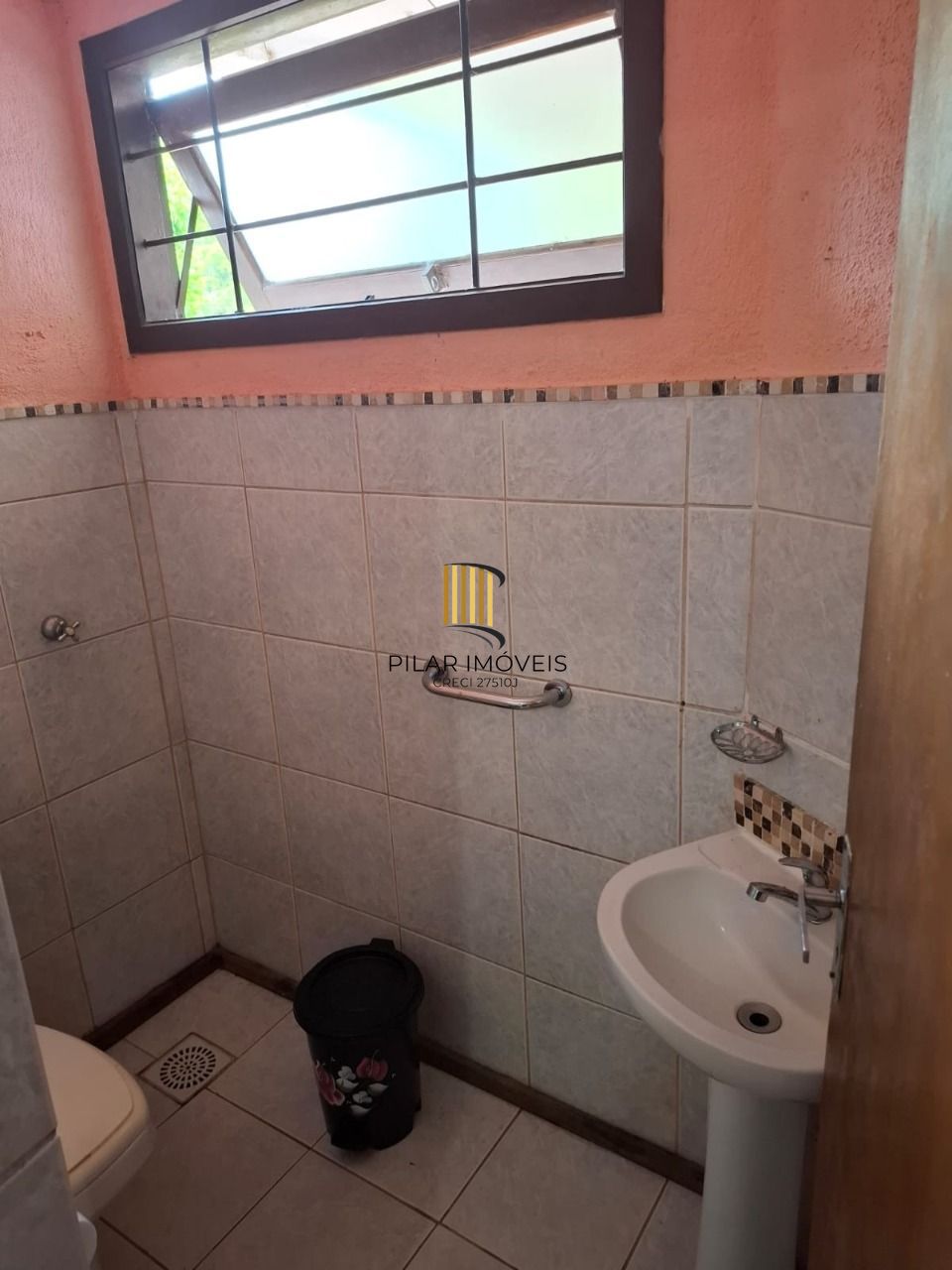 Casa com Excelente Localização - Próxima à Avenida Edgar Pires de Castro.