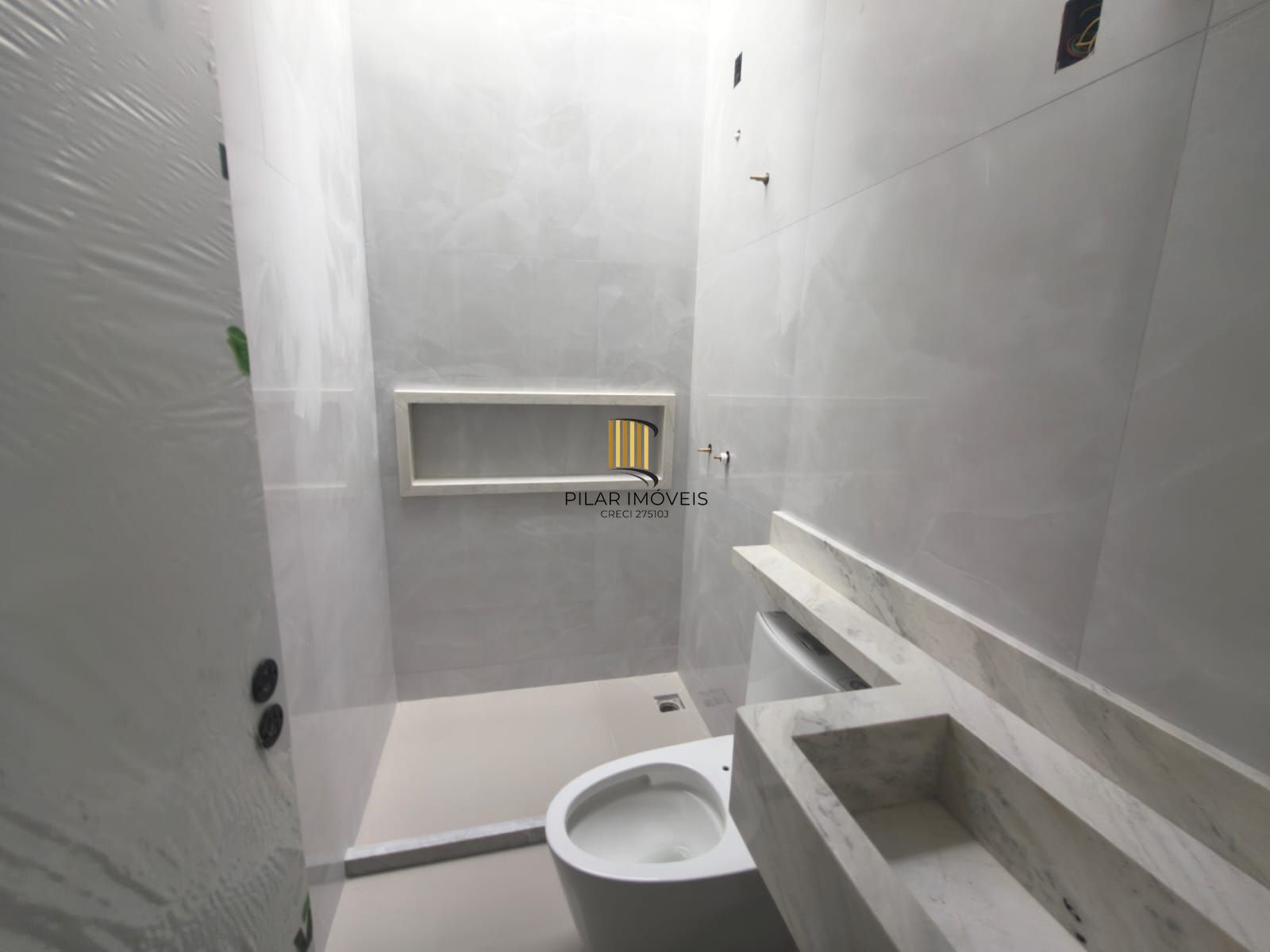 Casa 3 Dorm com Pé Direito Alto e 2 Vagas | Zona Sul POA