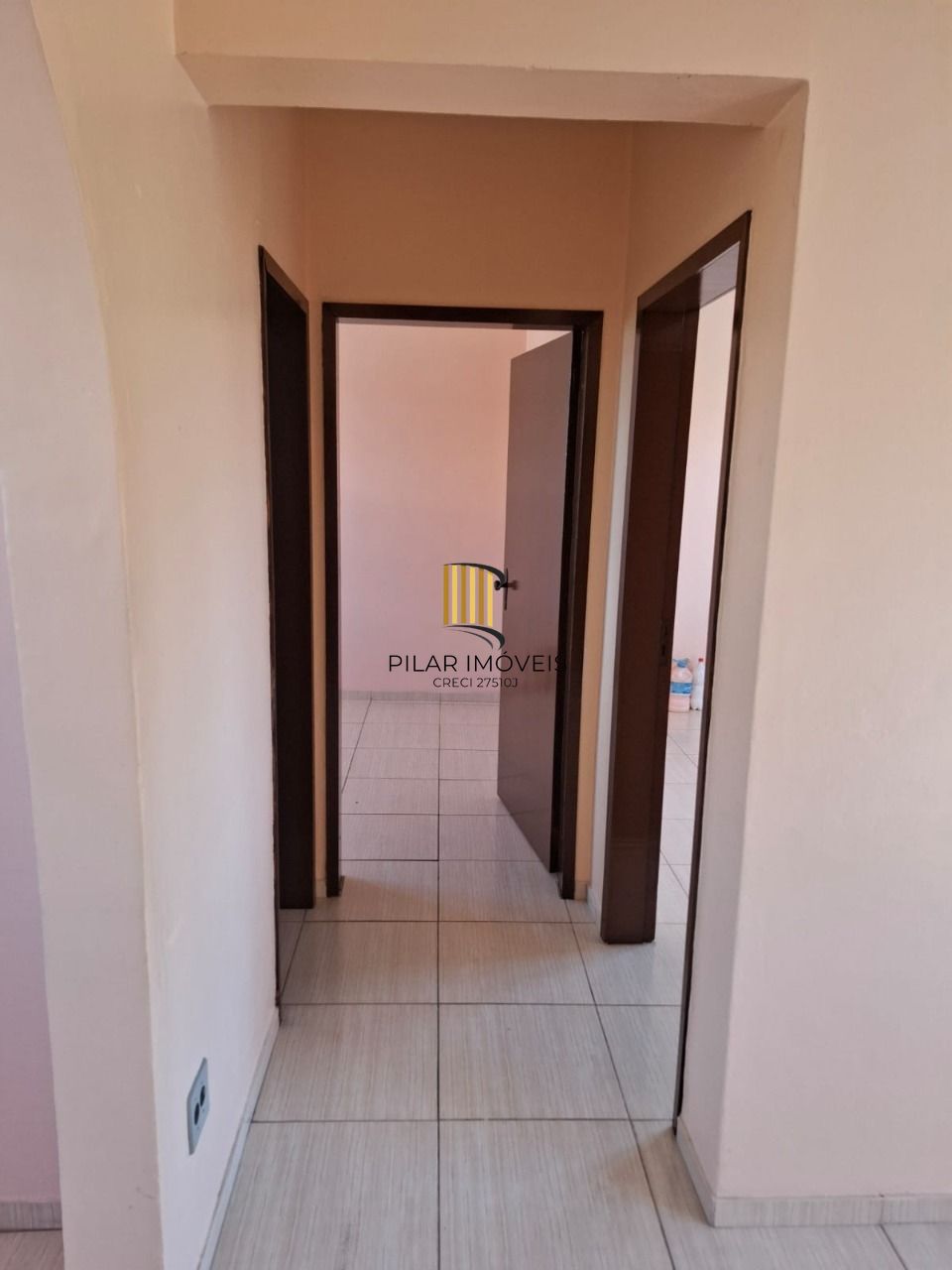 Apartamento Bairro Camaquã 2 dormitórios