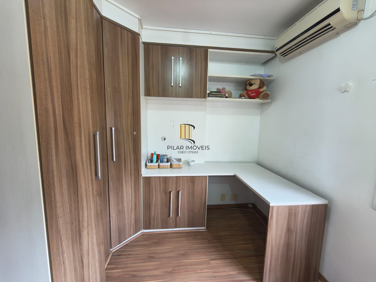 Apartamento 4 dormitórios no bairro Hípica