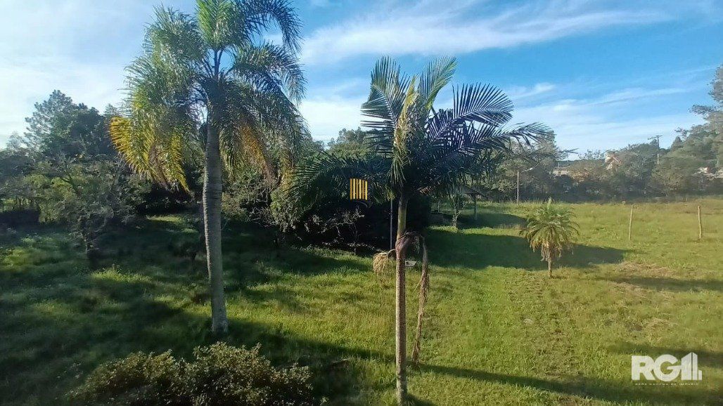 Sítio com 7.000m² no Parque Florestal Itapuã composto por dois terrenos, o primeiro medindo 3.420m² e o segundo 3.562,50m² Uma excelente opção para quem busca tranquilidade mesmo dentro da cidade.
