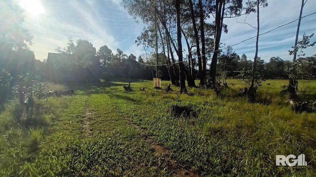 Sítio com 7.000m² no Parque Florestal Itapuã composto por dois terrenos, o primeiro medindo 3.420m² e o segundo 3.562,50m² Uma excelente opção para quem busca tranquilidade mesmo dentro da cidade.