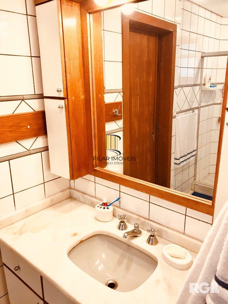 Casa de Condomínio 7 dormitórios no bairro Cavalhada