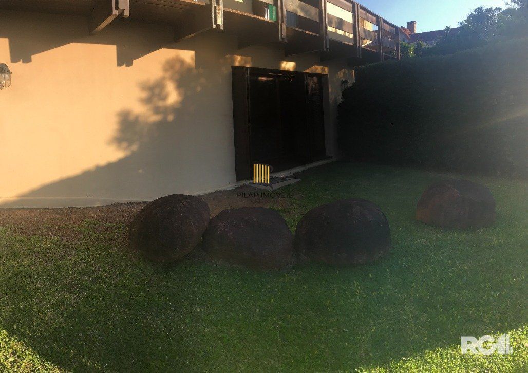 Casa de Condomínio 3 dormitórios no bairro Cavalhada