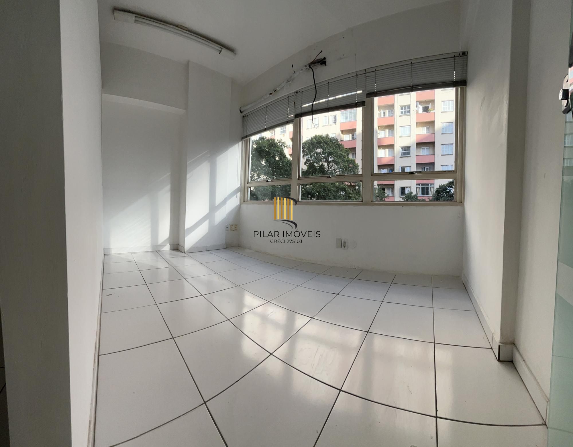 Excelente Oportunidade! Sala comercial para venda no centro de Porto Alegre.