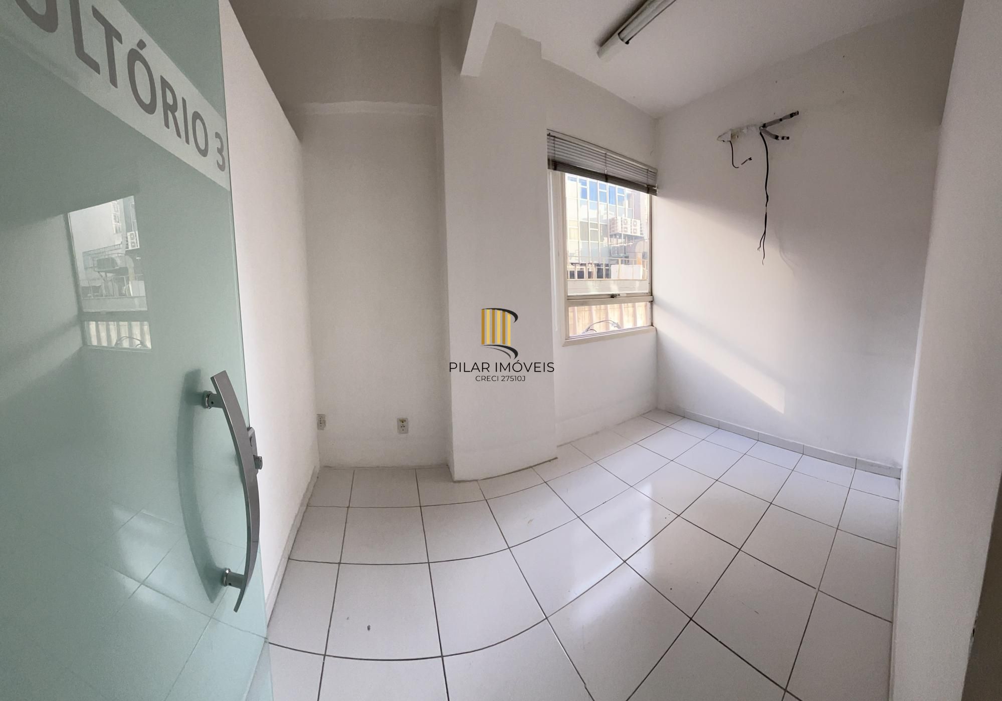 Excelente Oportunidade! Sala comercial para venda no centro de Porto Alegre.