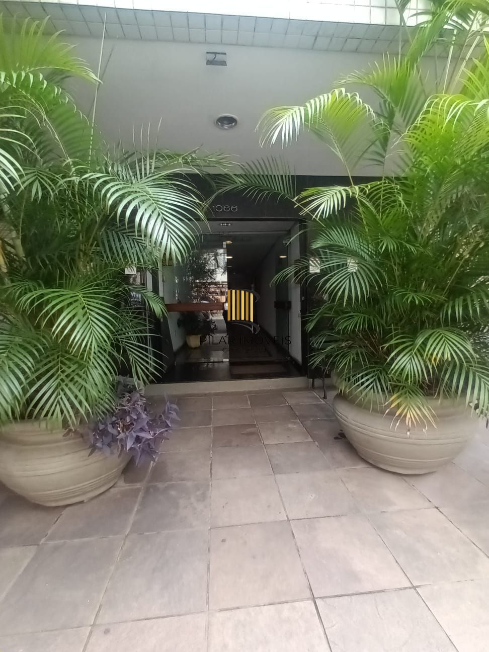 Sala comercial na Cidade Baixa, Porto Alegre, Preço baixo!
