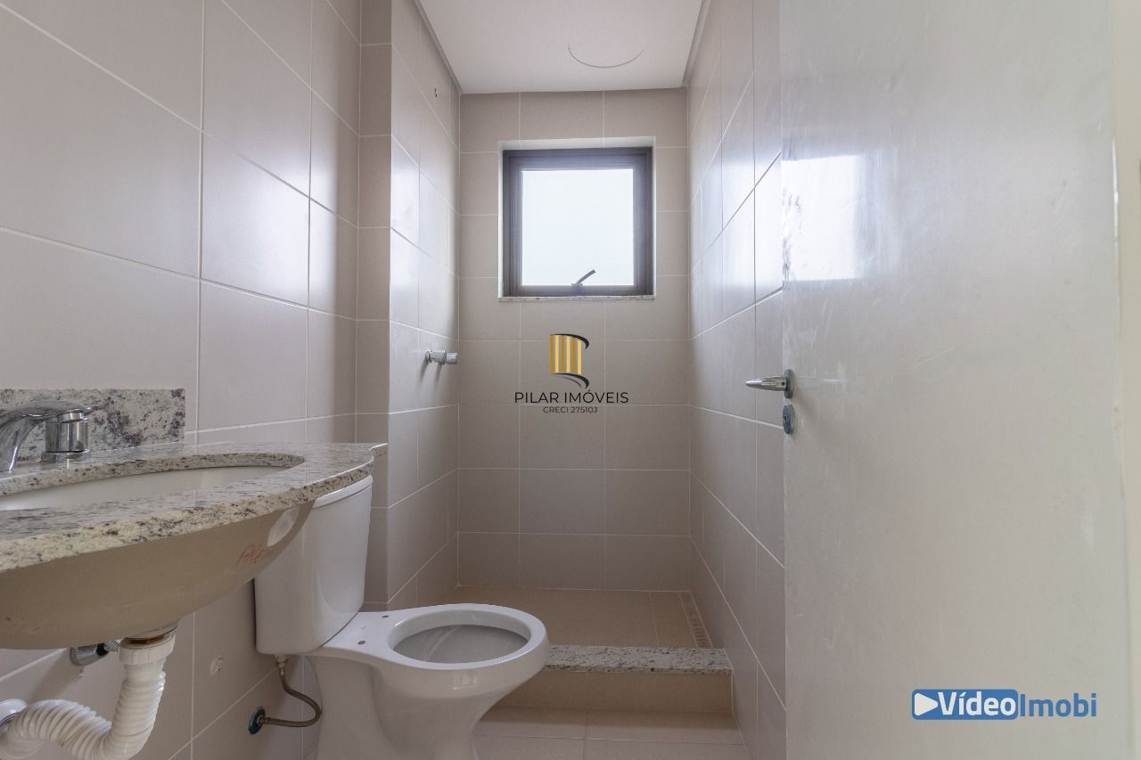 Apartamento para Venda - 70.67m², 2 dormitórios, sendo 1 suites, 2 vagas - Petrópolis