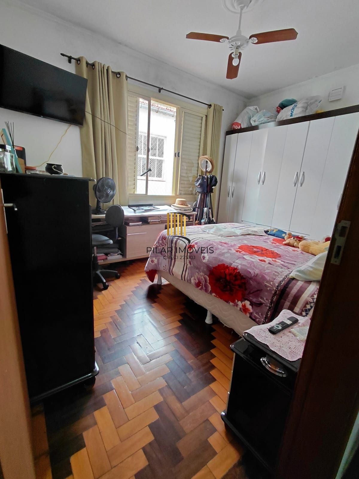 Apartamento 2 dormitórios no bairro Azenha