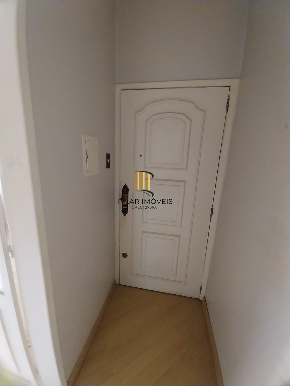Oportunidade, excelente apartamento 3D, sacada, 2vc, Azenha/Cidade Baixa - P. Alegre