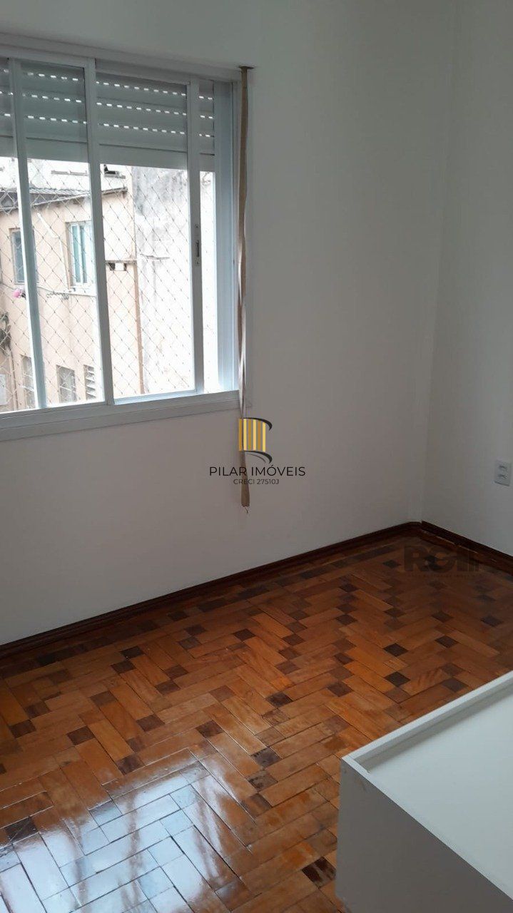 Apartamento,2 quartos,na Salgado Filho,fundos e silencioso