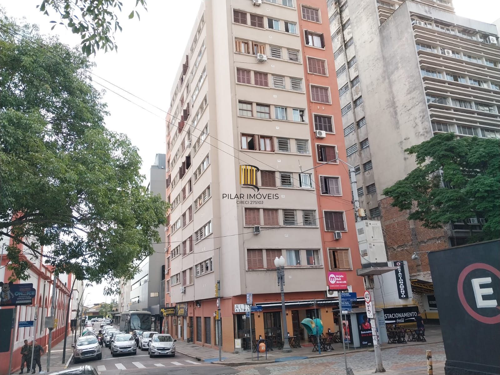 JK recém reformado, 2 piso, elevador, andradas esquina com Bento Martins, centro histórico - Pilar Imóveis