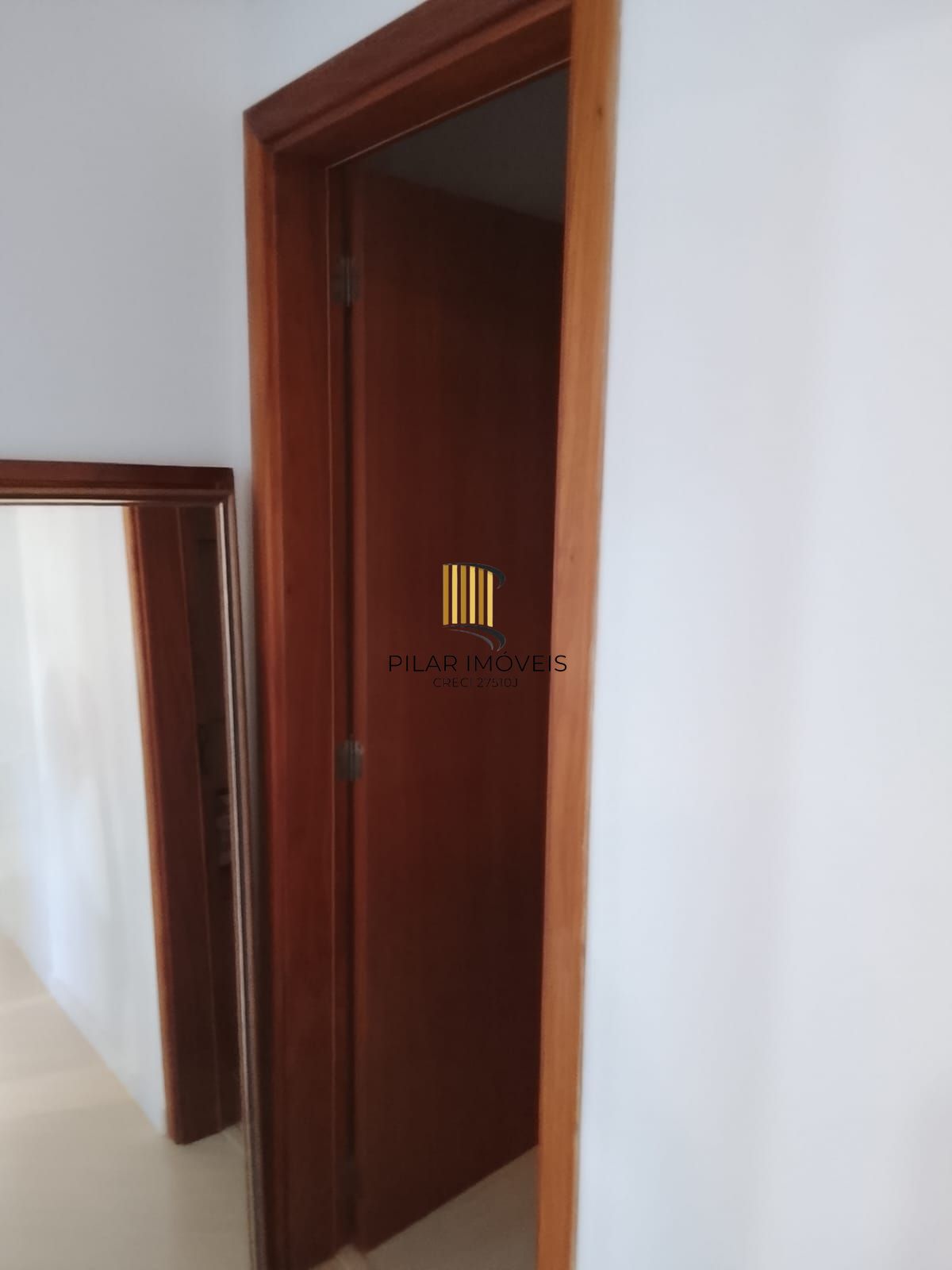 Excelente Apartamento 3D, transformado em 2D, closet mobiliado c/ vaga - Cidade Baixa - Preço Atrativo