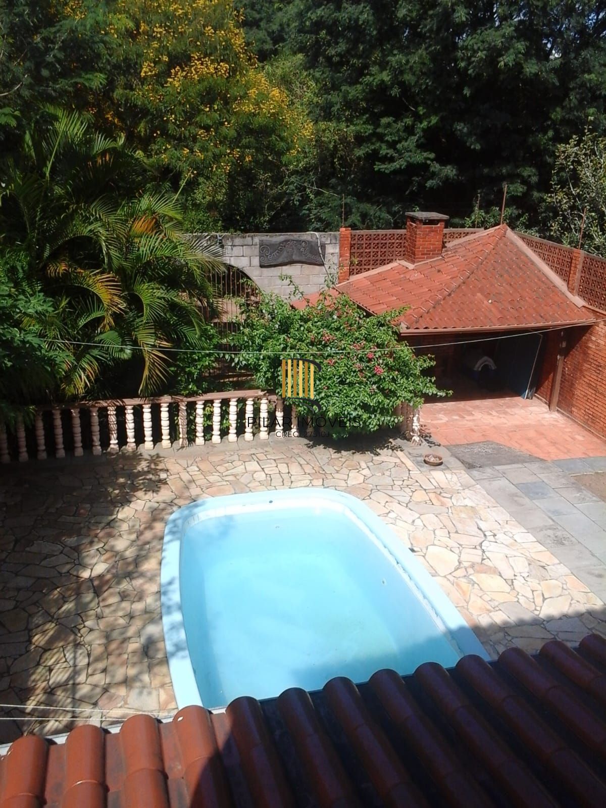 Casa 2 pisos com piscina e hidromassagem