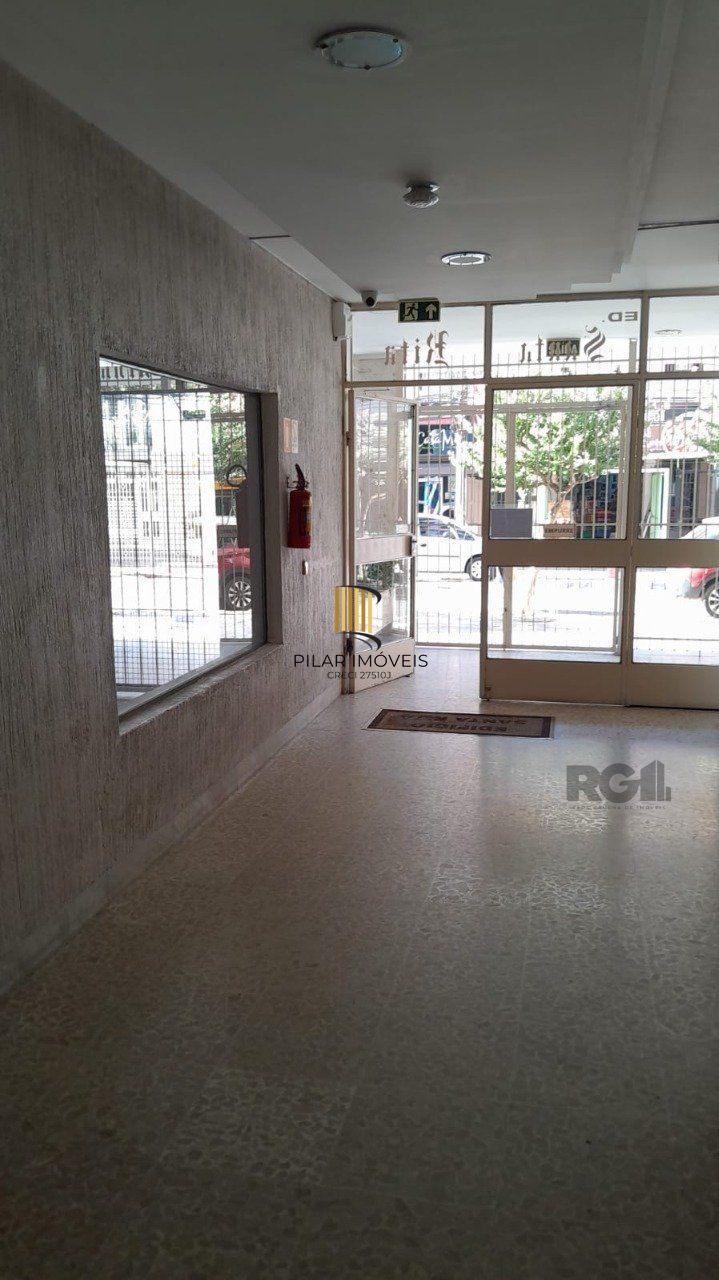 Apartamento 2 Dormitórios,box,elevador,Bairro Centro Histórico