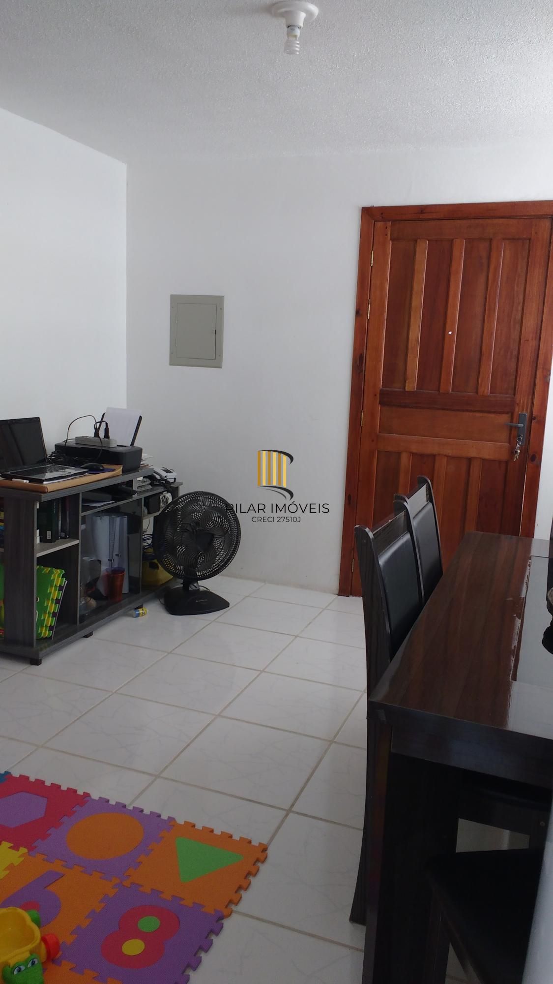 Apartamento com vaga coberta