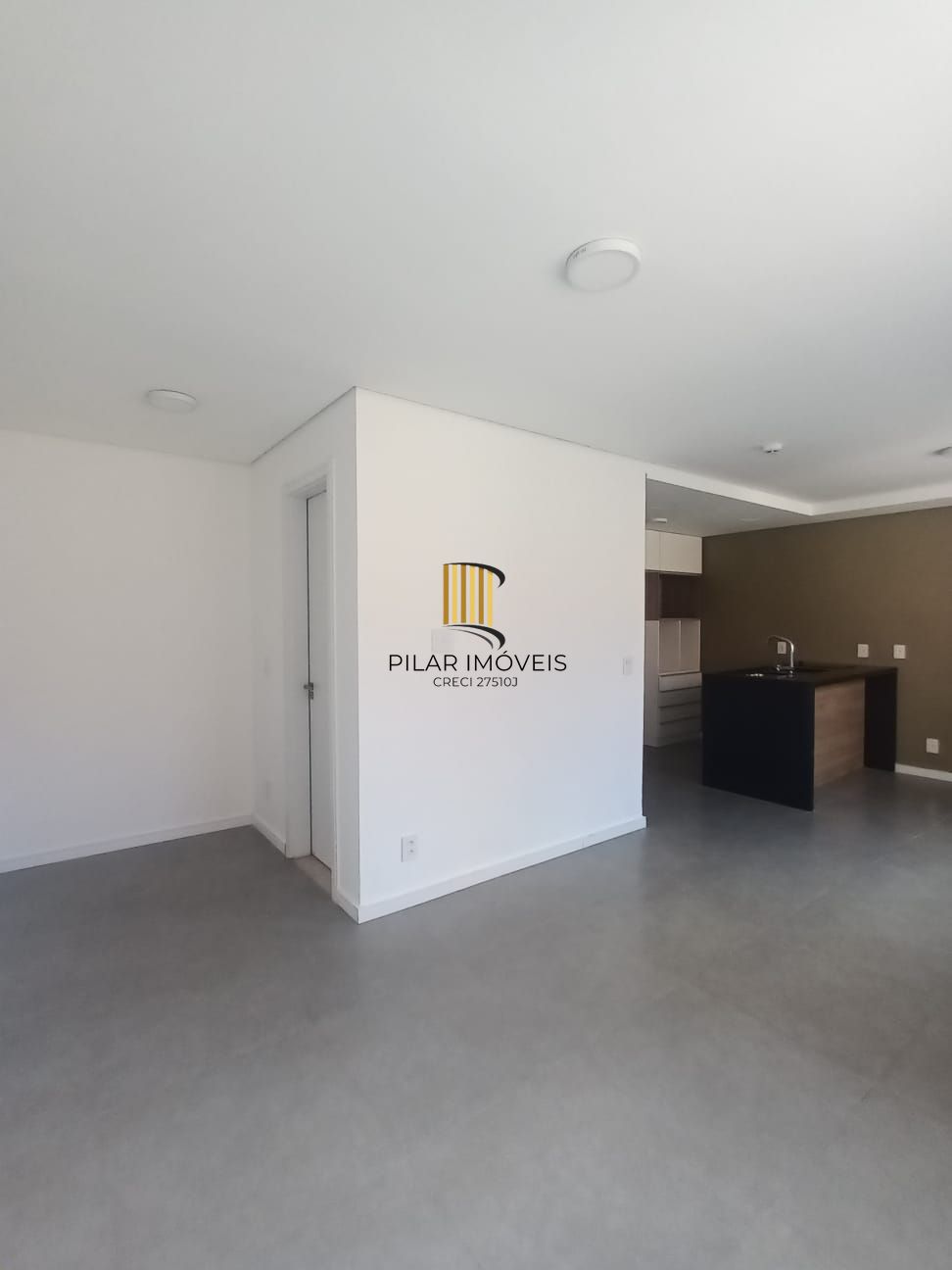 Studio, novo, desocupado, localizado no Bairro Cidade Baixa