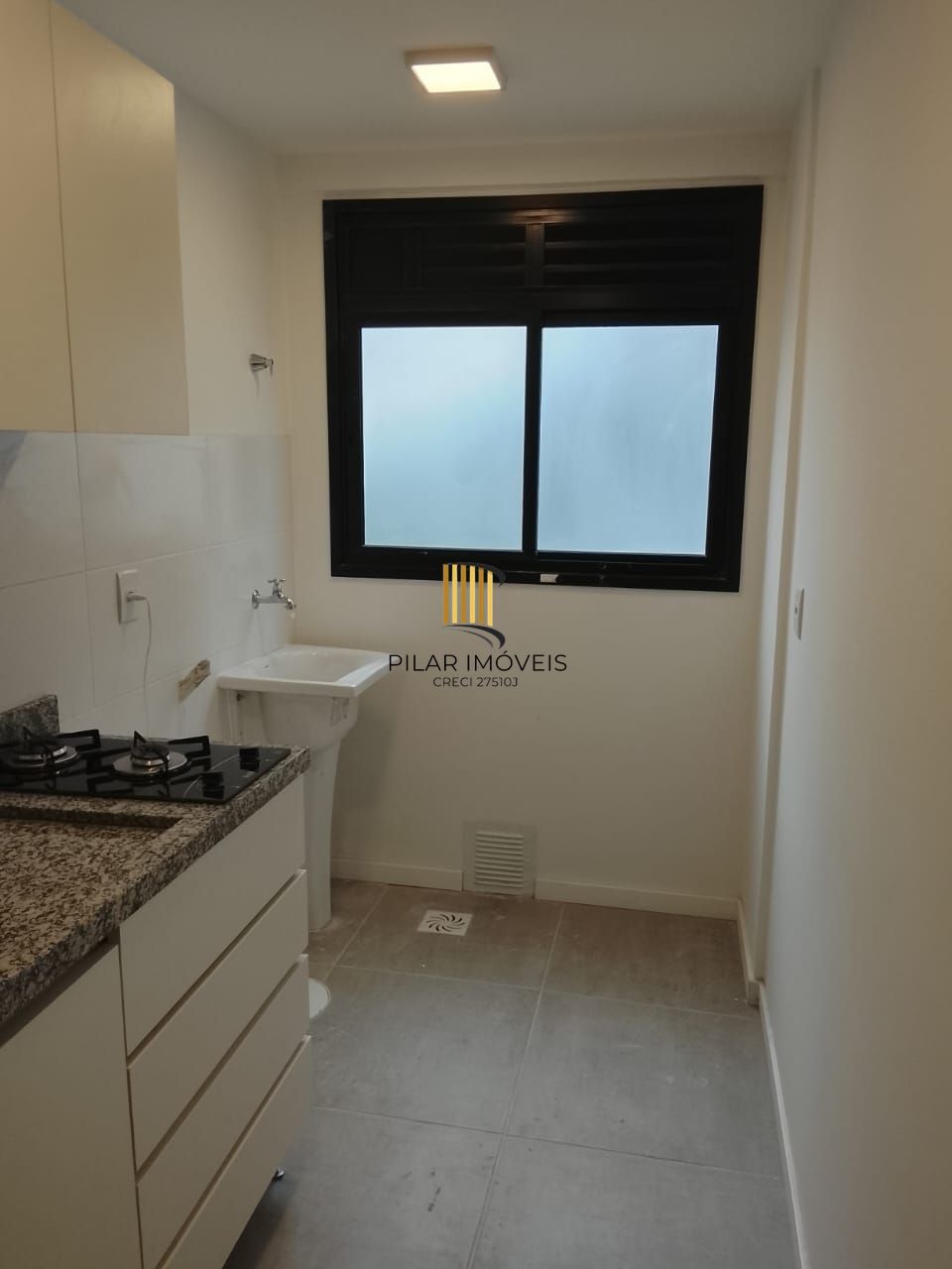 DUPLEX 1D NA CIDADE BAIXA MEZANINO COM CLOSET