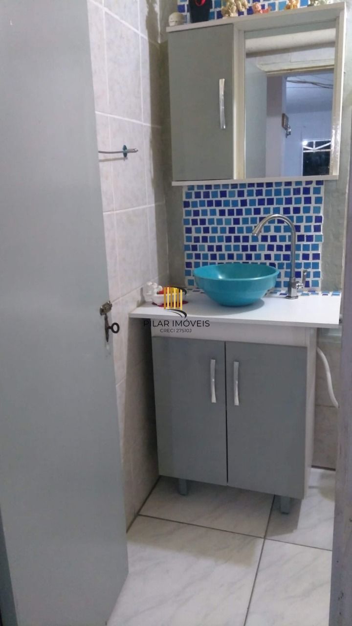 Casa para Venda - 300m², 3 dormitórios, 2 vagas - Nonoai