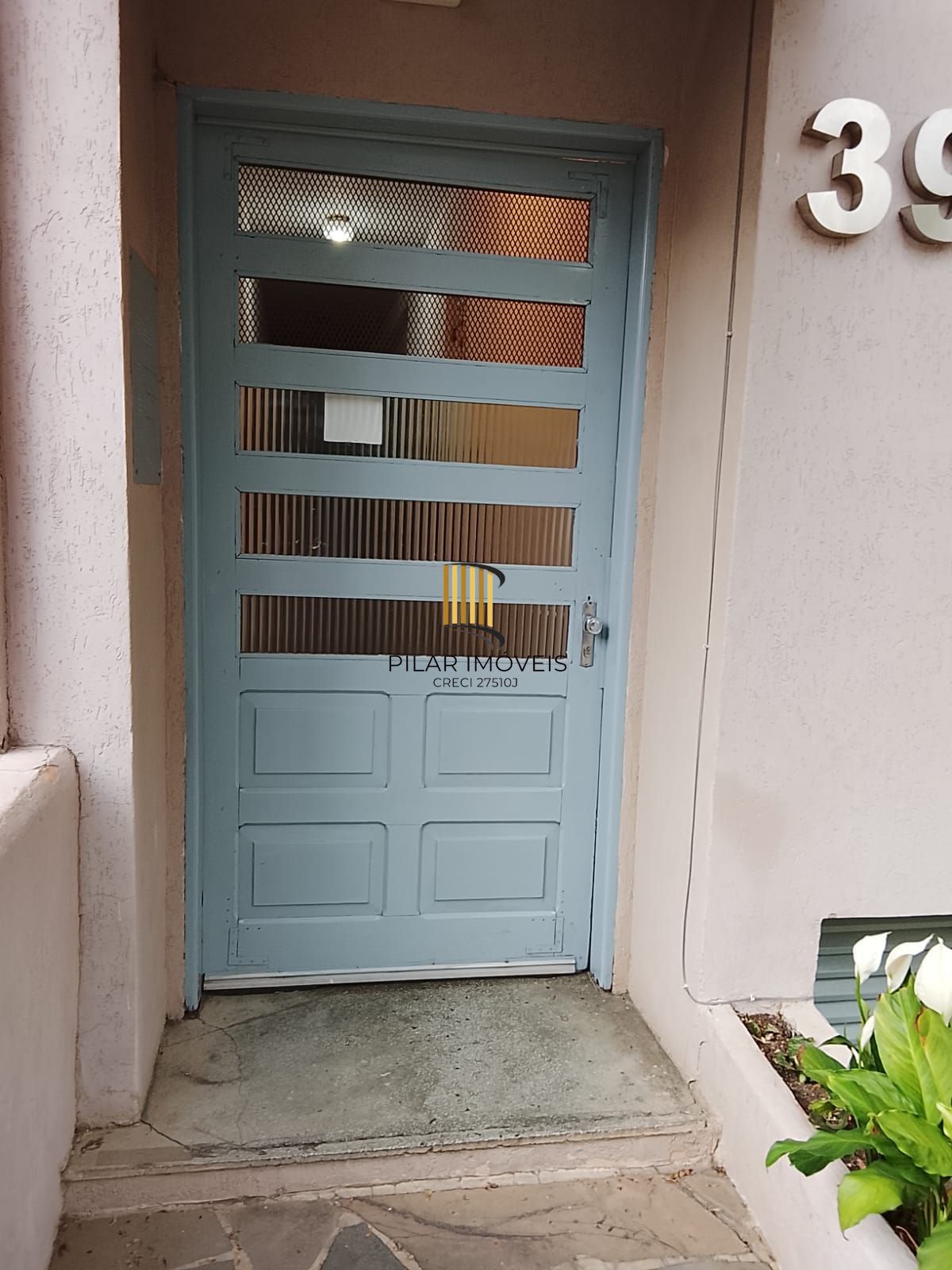 Excelente apto 2 dormitório recém reformado, vaga coberta e fechada - Vila Ipiranga