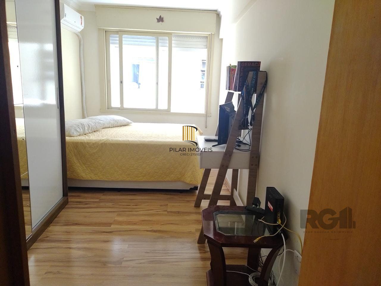 Compre 1 dormitório,  banheiro social, área privativa de 50.45m²,Cidade Baixa