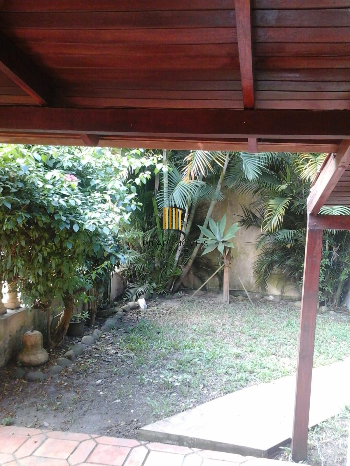 Casa 2 pisos com piscina e hidromassagem
