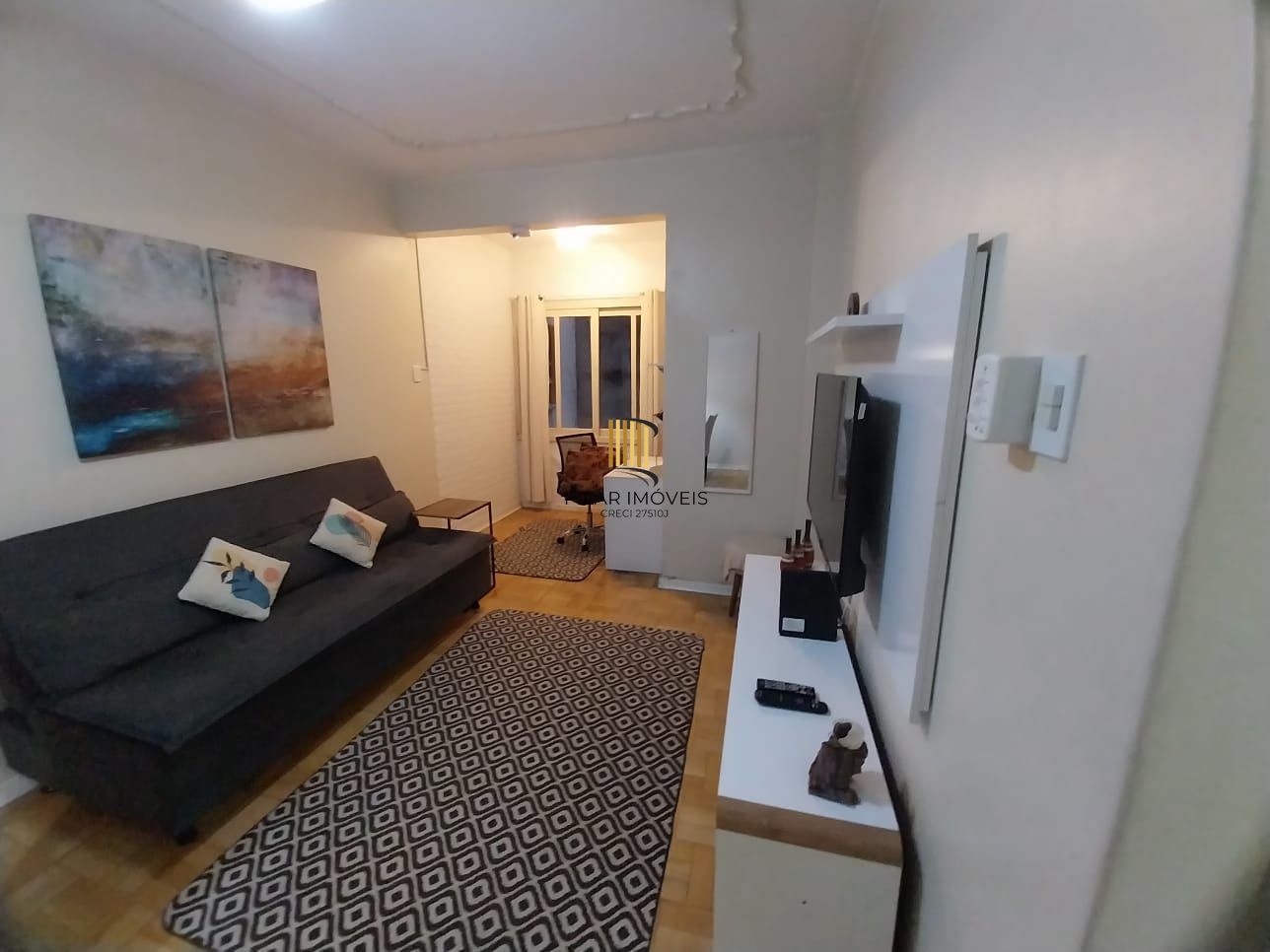 Oportunidade Excelente Apartamento 1D Mobiliado 2 piso com elevador Cidade Baixa.