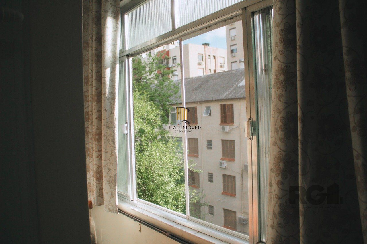 Apartamento 2 dormitórios,na república,próximo Rua Lima e Silva