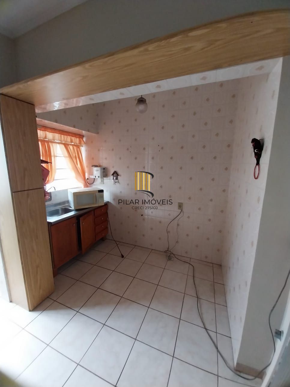 Oportunidade, excelente apartamento 3D, sacada, 2vc, Azenha/Cidade Baixa - P. Alegre