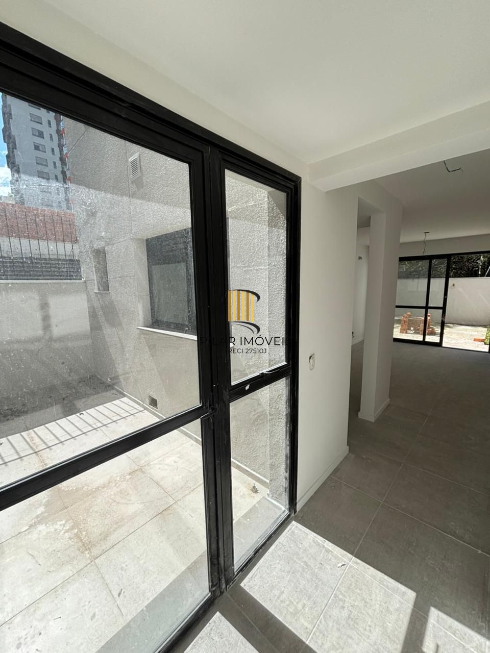 DUPLEX 1D NA CIDADE BAIXA MEZANINO COM CLOSET