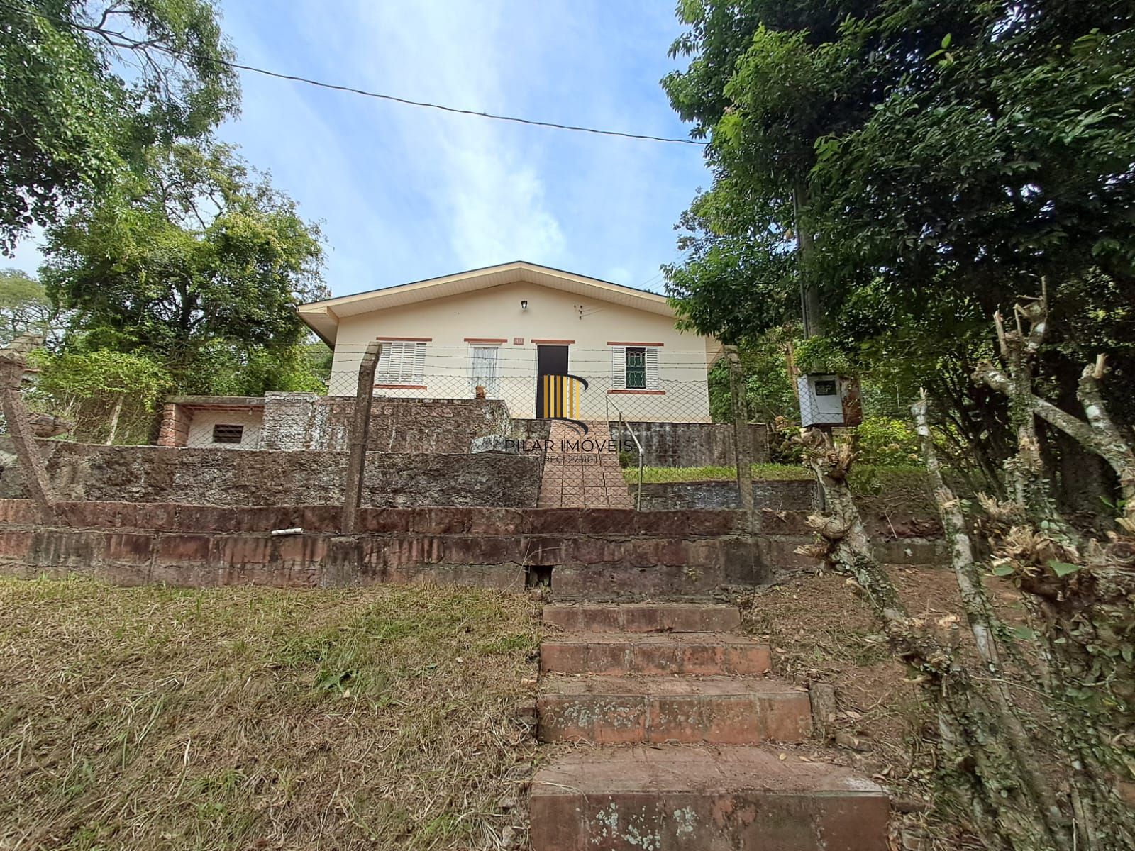 Sítio à Venda com 1390m² e 3 dormitórios,sendo 1 suíte, por R$ 198.000