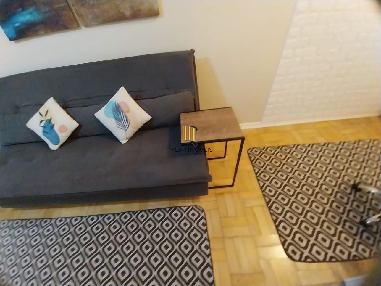 Oportunidade Excelente Apartamento 1D Mobiliado 2 piso com elevador Cidade Baixa.