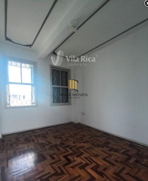 Excelente e amplo apartamento 2D desocupado na Cidade Baixa, Porto Alegre, Preço Atrativo.