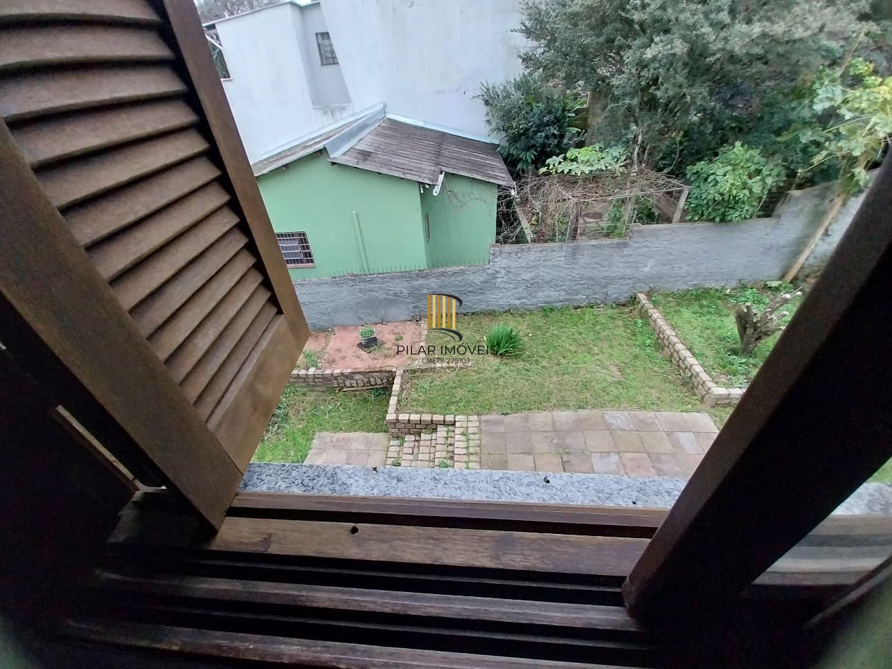 Casa ampla 5 D E 4 Banheiros, 2 vagas - Sta Tereza - Porto Alegre