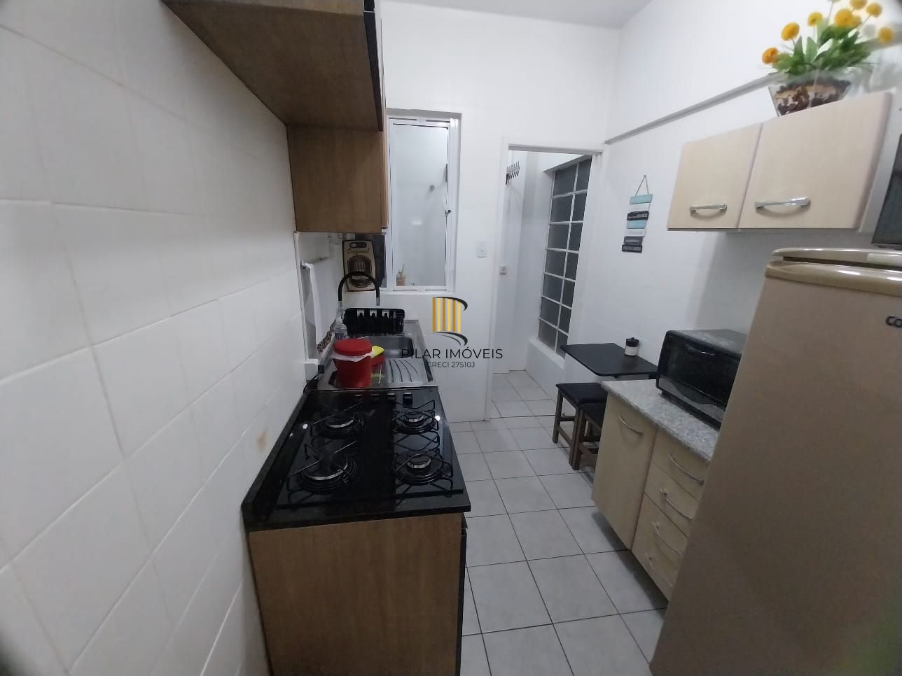 Oportunidade Excelente Apartamento 1D Mobiliado 2 piso com elevador Cidade Baixa.