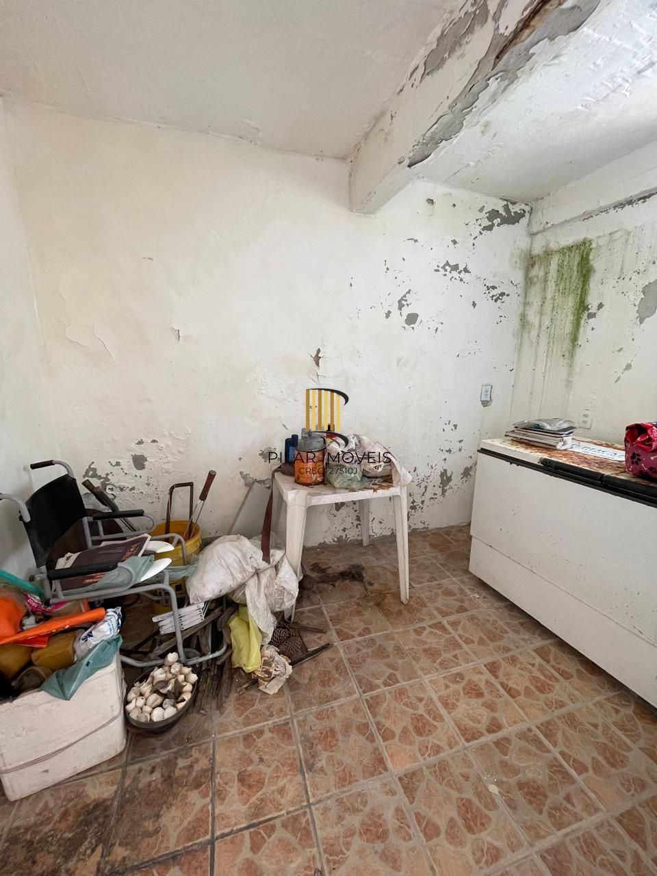 Casa 5 dormitórios no bairro Partenon