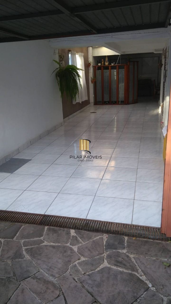 Casa para Venda - 300m², 3 dormitórios, 2 vagas - Nonoai